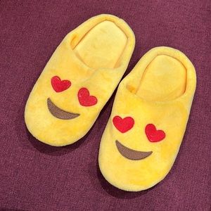 Heart emoji slippers